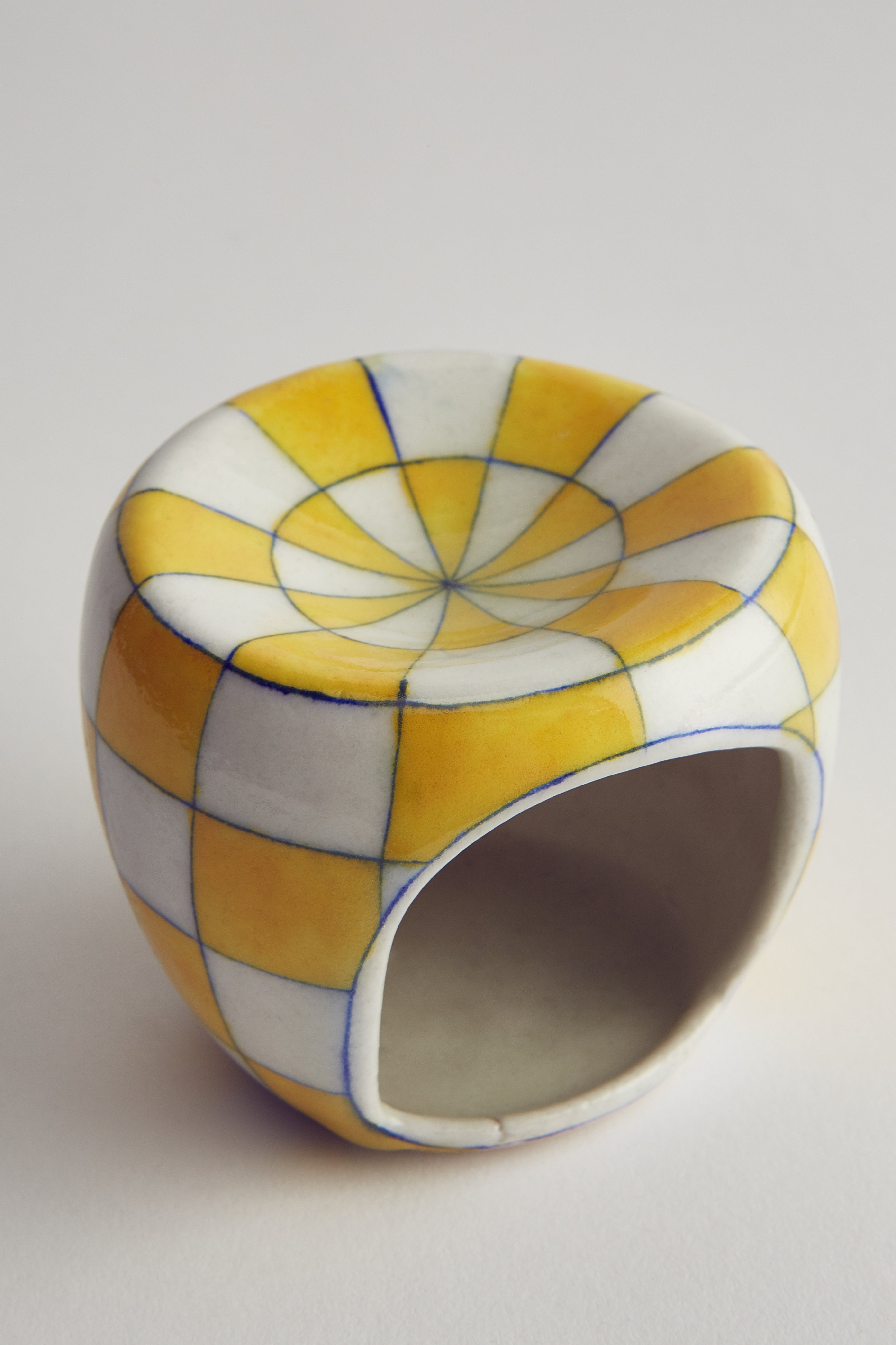 Ceramic Checkered Essential Oil Burner