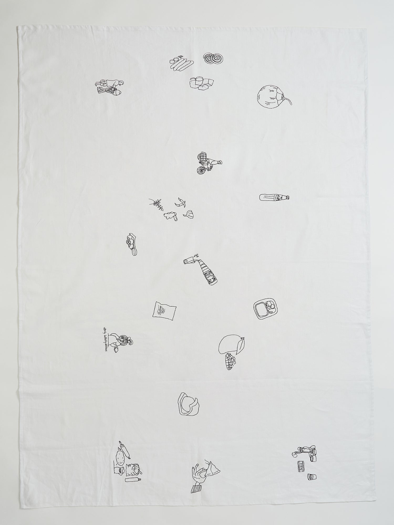 Hand Embroidered Large The India, 22.1331° N, 73.4138° E Tablecloth