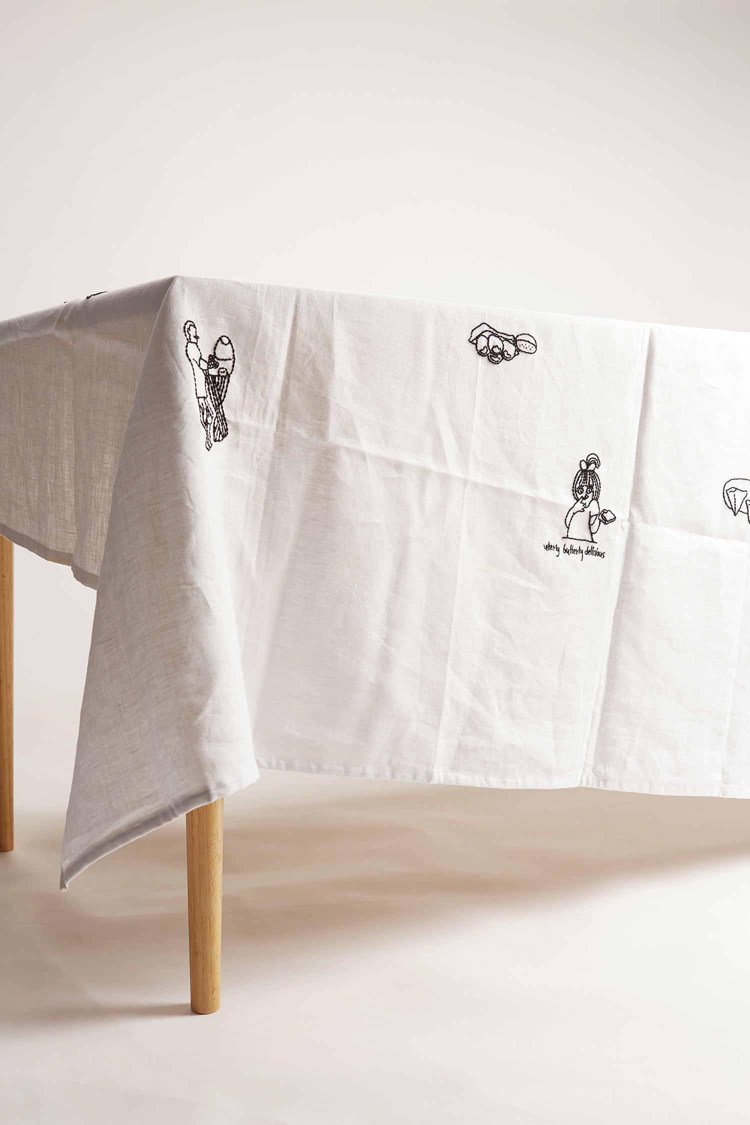 Hand Embroidered Small The India, 22.1331° N, 73.4138° E Tablecloth